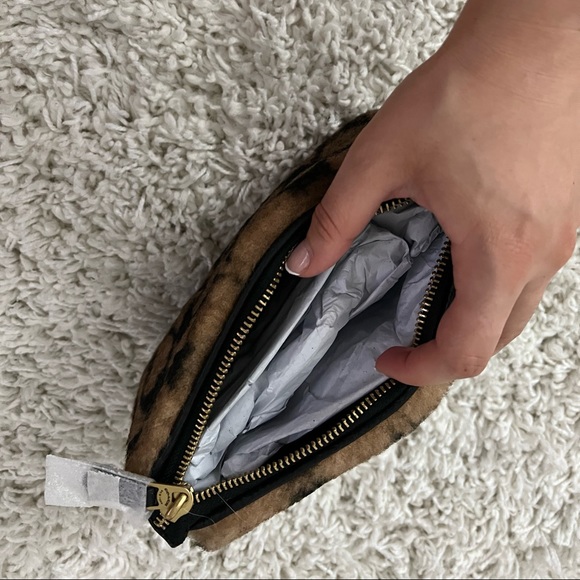 Authentic Coach - Picture 3 of 5